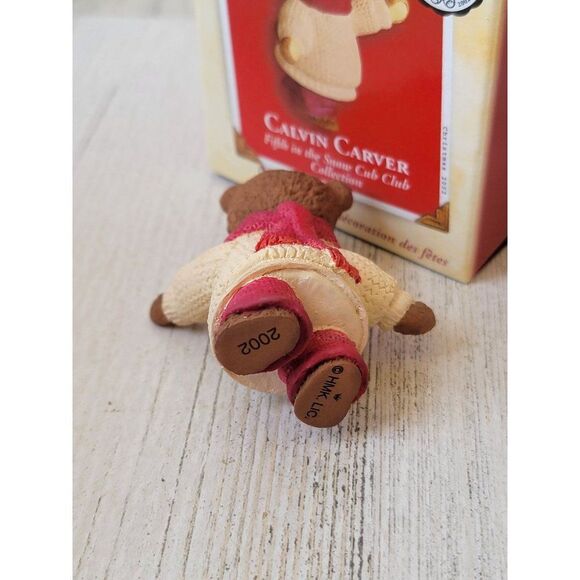 Hallmark Calvin Carver 2002 5th Snow Club cub ornament Xmas - Picture 5 of 5